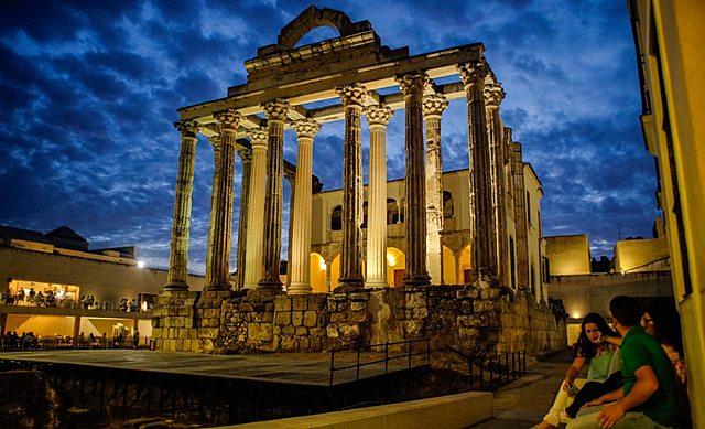 Se funda Emérita Augusta.