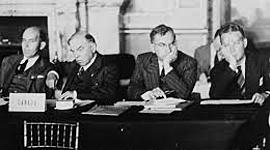 Timeline: Dt.06.04.2020.Klasa XII-B:1.Fillimet e Luftes se Ftohte 2.Krijimi i Bllokut Perendimor.