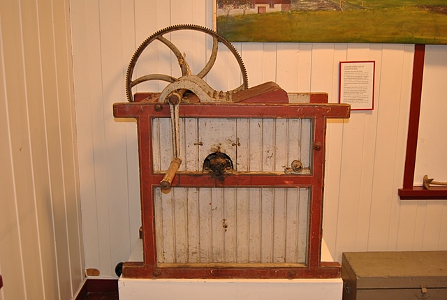 Første treskemaskin kom til Norge