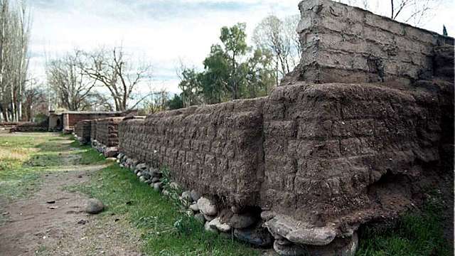Creación del Fuerte en Mendoza
