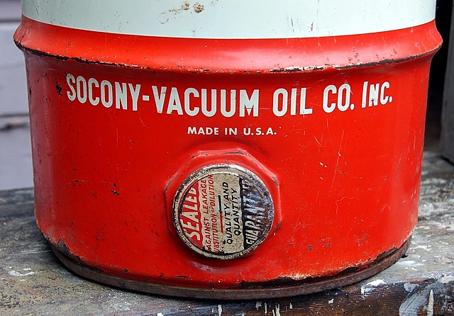 Socony se fusionó con Vacuum Oil