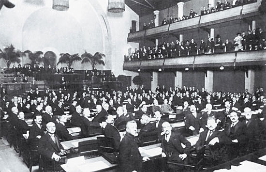 Abandono Sociedad de Naciones