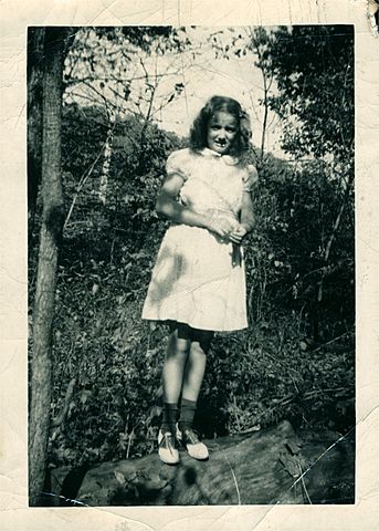 Loretta Moore Favret Born