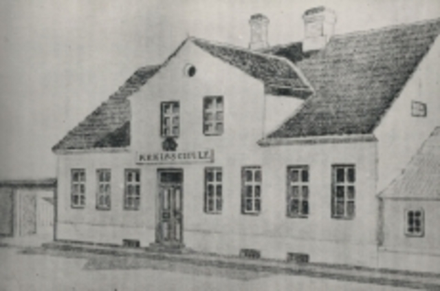 Kreutzwald astub Rakvere kreiskooli.