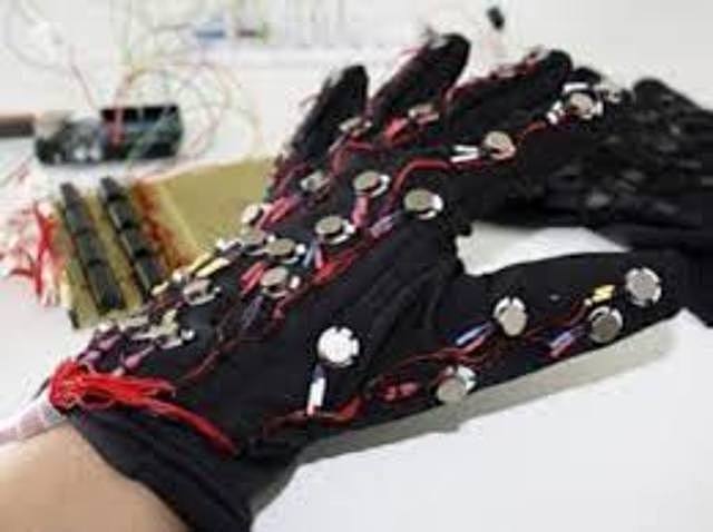 Guantes de realidad virtual