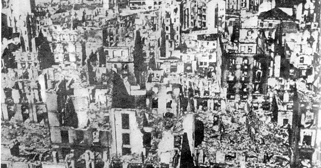 LA CIUDAD VASCA DE GUERNICA SUFRE UN BRUTAL BOMBARDEO A CARGO DE  LA LEGIÓN CÓNDOR
