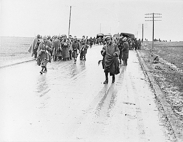 Las fuerzas republicanas derrotan a las tropas italianas en la batalla de Guadalajara