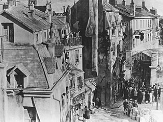 Bajo los techos de París