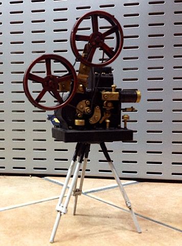 Edad Audiovisual (proyector de tira de película)