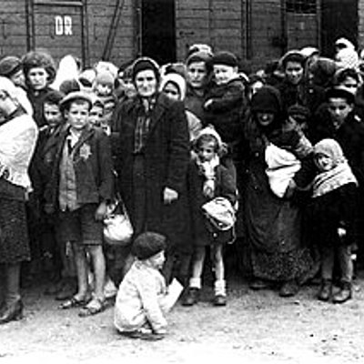 Timeline: The Holocaust