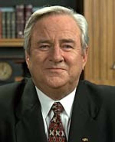 Jerry Falwell begins Moral Majority