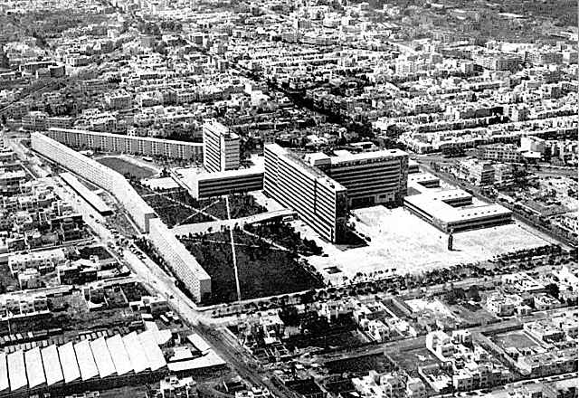 Obras principales: La educación y obras públicas fueron objeto particular de interés.
