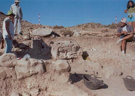 PRIMERAS INVESTIGACIONES ARQUEOLÓGICAS SISTEMÁTICAS