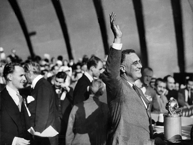 Franklin D. Roosevelt gana las elecciones estadounidenses