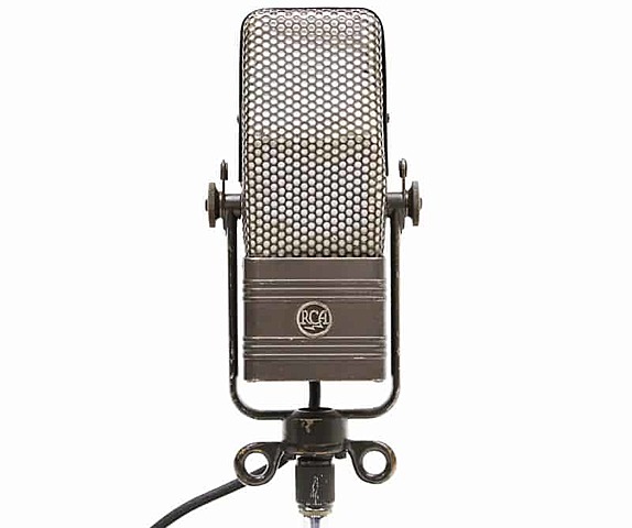 The ribbon microphone