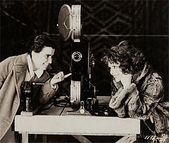 DOROTHY ARZNER