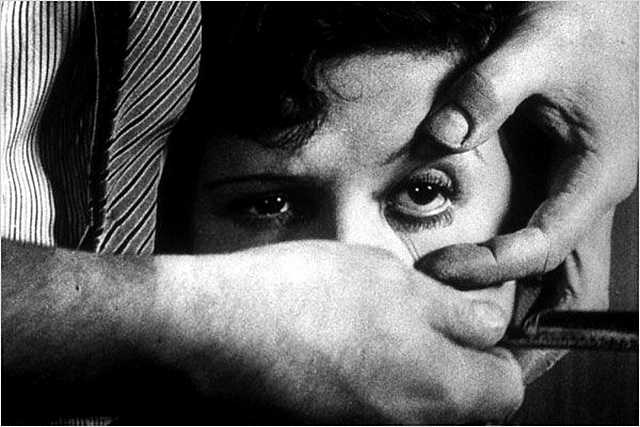 Un gos Andalús de Salvador Dalí i Luís Buñuel.