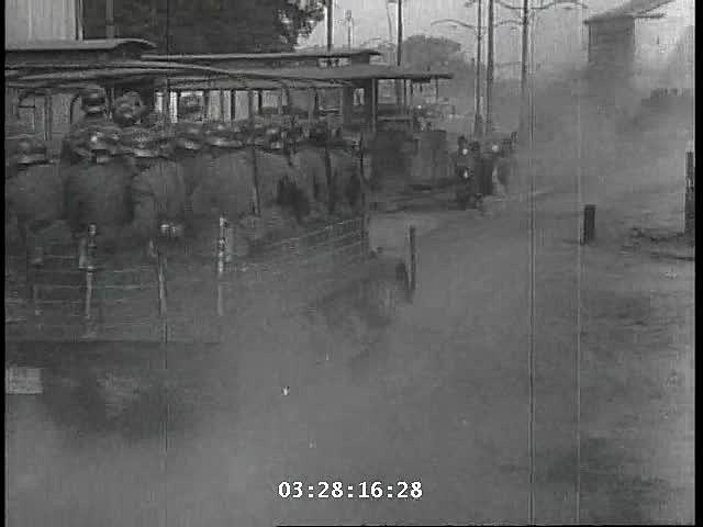 Warszawa kapitulerer