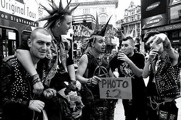 Surt la cultura underground. Moviment punk.