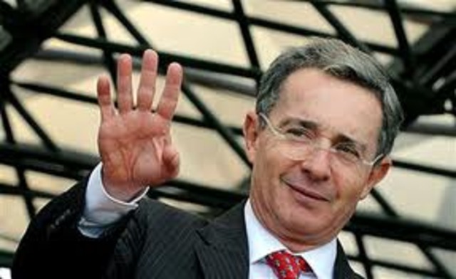 la tercera elección consecutiva de Álvaro Uribe
