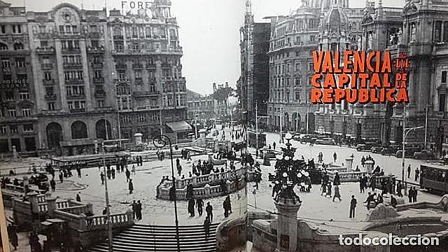 El gobierno de Largo Caballero se traslada a Valencia ante el ataque franquista contra Madrid, repelido por la Junta de Defensa encabezada por el general José Miaja.