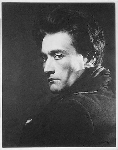 Elements of Virtual Reality appearing in the 1860s