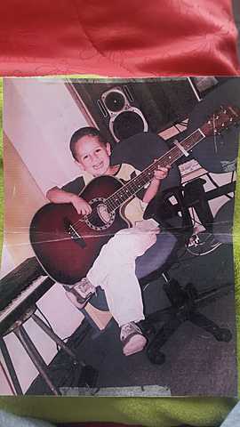 Aprendiendo a tocar guitarra