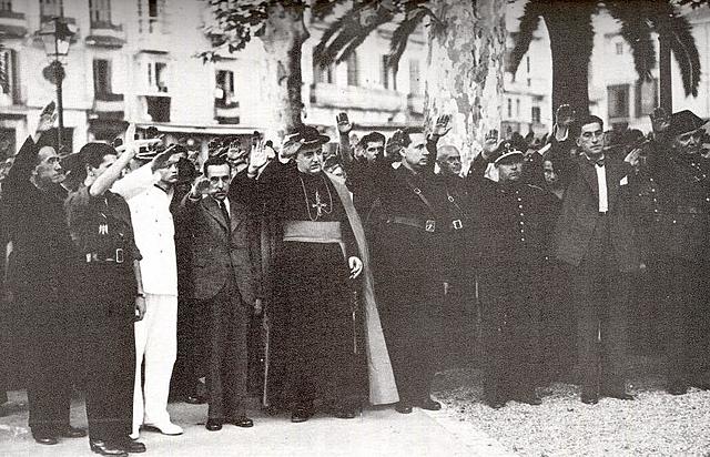 Málaga cae en poder de los franquistas, auxiliados por tropas italianas, el día 3. La inmediata represión se cobra miles de muertos.