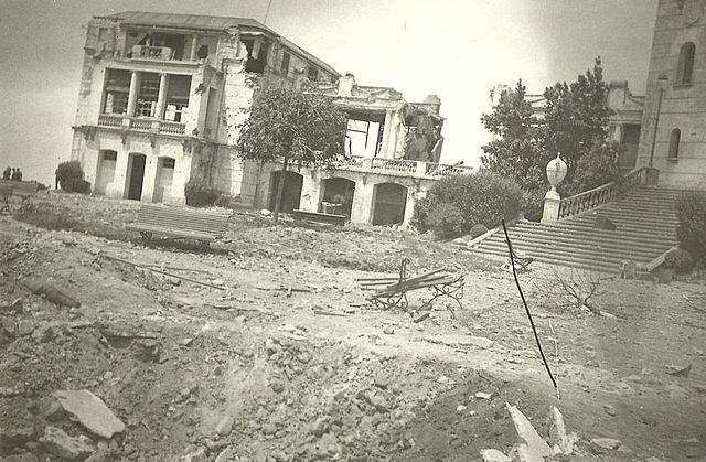 Los franquistas conquistan Bilbao y el resto de los territorios vascos que no se hallaban bajo su control.