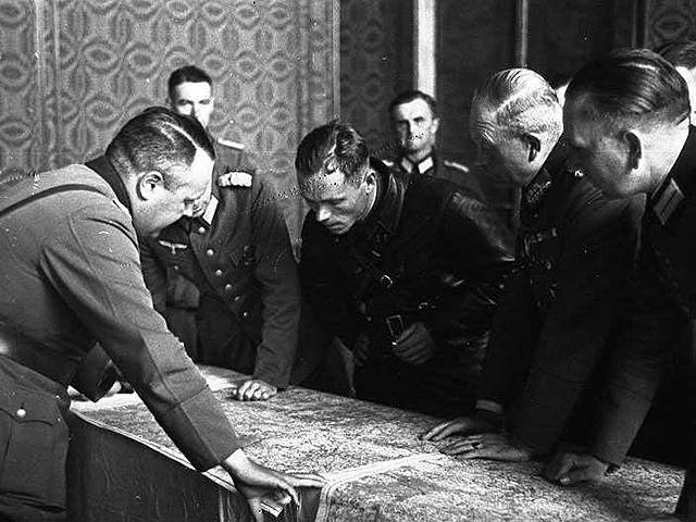 Верховна Рада СРСР проголосувала за включення Західної України до складу УРСР