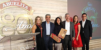 Chocolate Abuelita cumple 80 años