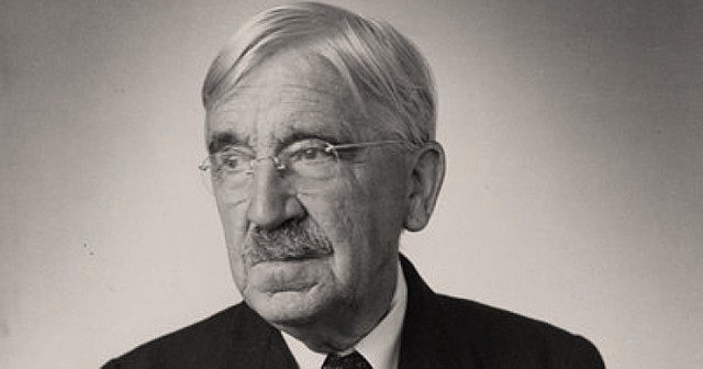 JOHN DEWEY (1859-1952)