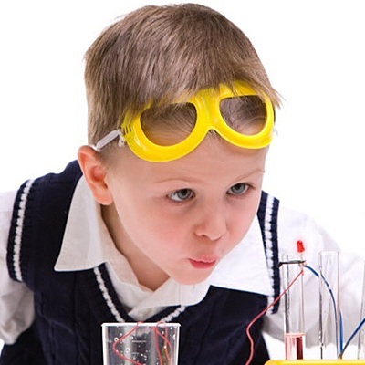 Timeline: Historia de los modelos de la enseñanza de las ciencias: Modelo didáctico es la diversidad didáctica (métodos y técnica) que se han desarrollado en el devenir histórico que han sido parte de diferentes culturas de aprendizaje (Hernández  y Guárate, 2017)