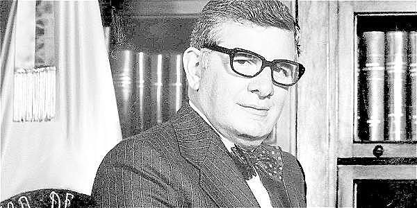 Presidente Julio Cesar Turbay Ayala (Liberal)