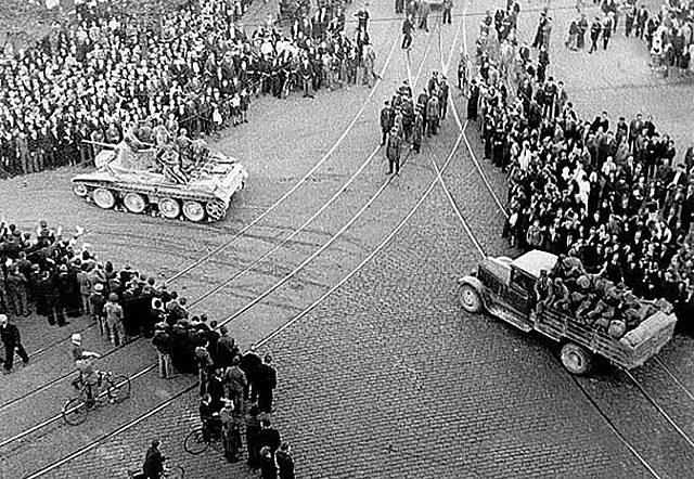 окупація та анексія Радянським Союзом Литви, Латвії та Естонії.