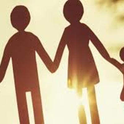 Timeline: Familia baten historia