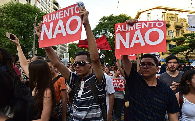 Protestas por el transporte en Brasil