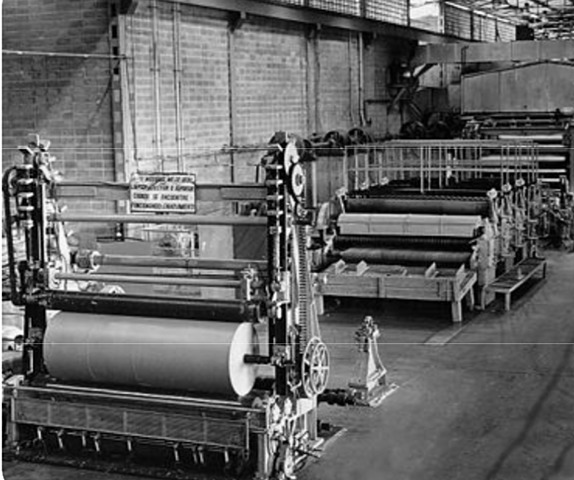 Máquina para producir papel industrialmente