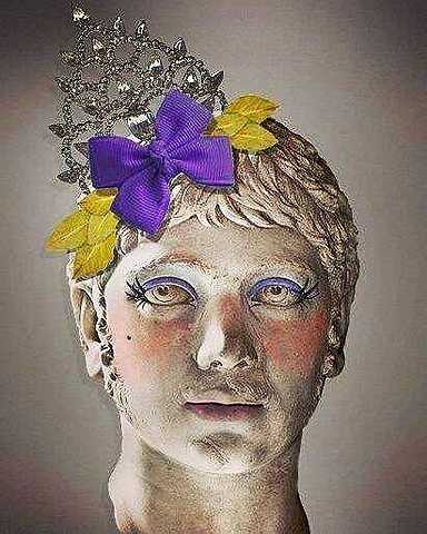 Dato " Controversia sexual"