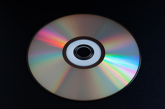 CD (compact disc)