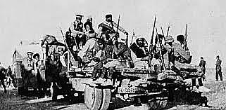 La revolución social se extiende por la zona republicana. Comienza la represión a cargo de grupos descontrolados contra el clero y los acusados de apoyar a los sublevados. Los sublevados obtienen un tercio del territorio español.