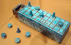 JUEGO SENET.El senet es un juego de mesa ideado en el Antiguo Egipto
