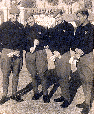 Franco promulga el día 19 el llamado Decreto de Unificación, por medio del cual crea una única formación política legal bajo su mando: FET y de las JONS.