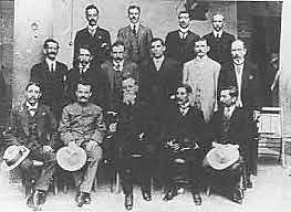 Convocado por Venustiano Carranza, inicia sus sesiones el Congreso Constituyente en Queretaro que se encargara de redactar la nueva Constitución.