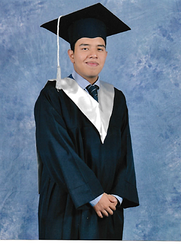 Me graduó del colegio