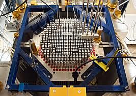 Premières utilisations de réacteurs nucléaires