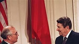 1.7.Ku ndryshon Lufta e Ftohte nga konfliktet e tjera?