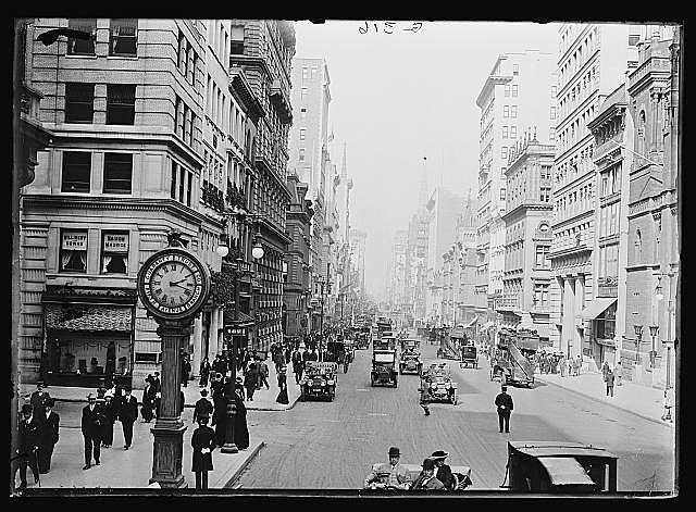 Electric cars become popular