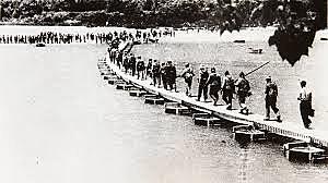 Decisiva derrota de las fuerzas republicanas en la batalla del Ebro.