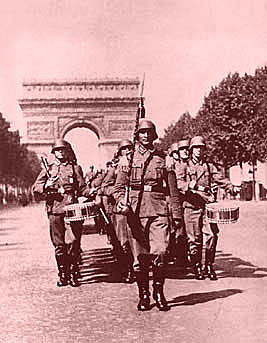 França de Vichy é ocupada pelos alemães.